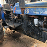 Trator de Pneus New Holland 8030, Ano 2013, Azul, Frota: 105328 + Item 9 e 22