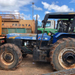 Trator de Pneus New Holland 8030, Ano 2013, Azul, Frota: 105328 + Item 9 e 22