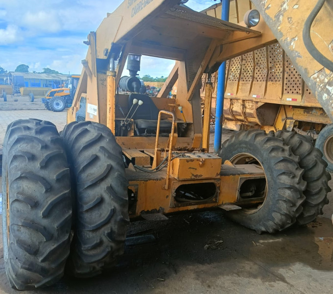 Super Carregadeira Implanor Bell, Frota: 24008
