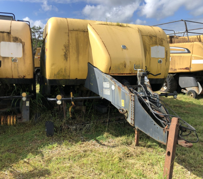 ENFARDADEIRA NEW HOLLAND BB9080, ANO 2012
