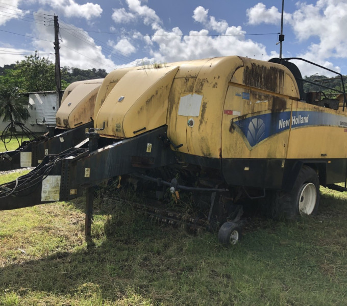 ENFARDADEIRA NEW HOLLAND BB9080, ANO 2012