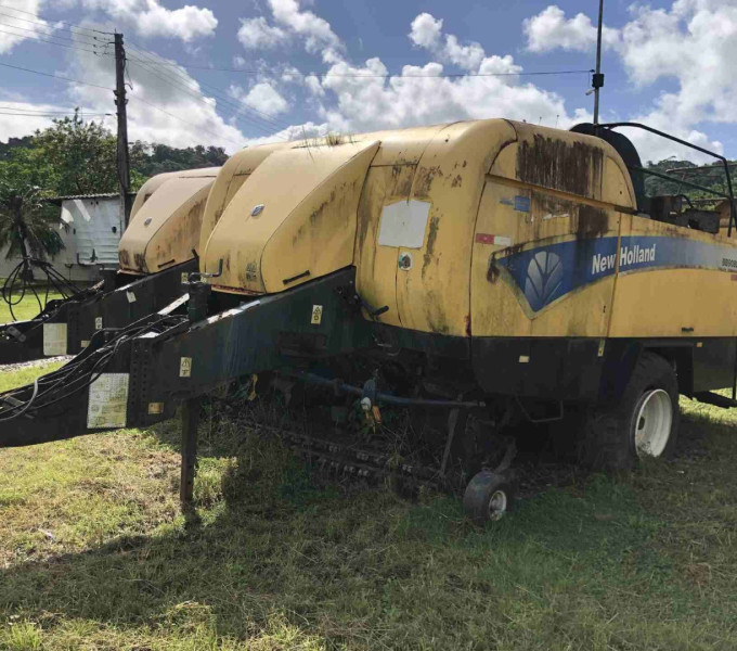 ENFARDADEIRA NEW HOLLAND BB9080, ANO 2012