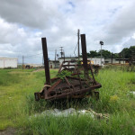 PLATAFORMA DE REBOQUE REGULAVEL, MODELO MIL STAK, ANO 2012 (SOBE E DESCE) (OBS: CONTÉM 2 PNEUS, +/- 9 METROS, LANTERNA OK)