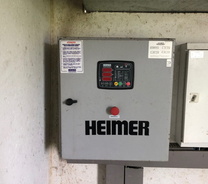 01 GERADOR DIESEL HEIMER , 15KVA (OBS: CONTÉM BATERIA MOURA, 01 QUADRO HEIMER, 03 PAINES GMS, SEM CABO ELÉTRICO)