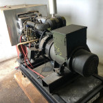 01 GERADOR DIESEL HEIMER , 15KVA (OBS: CONTÉM BATERIA MOURA, 01 QUADRO HEIMER, 03 PAINES GMS, SEM CABO ELÉTRICO)