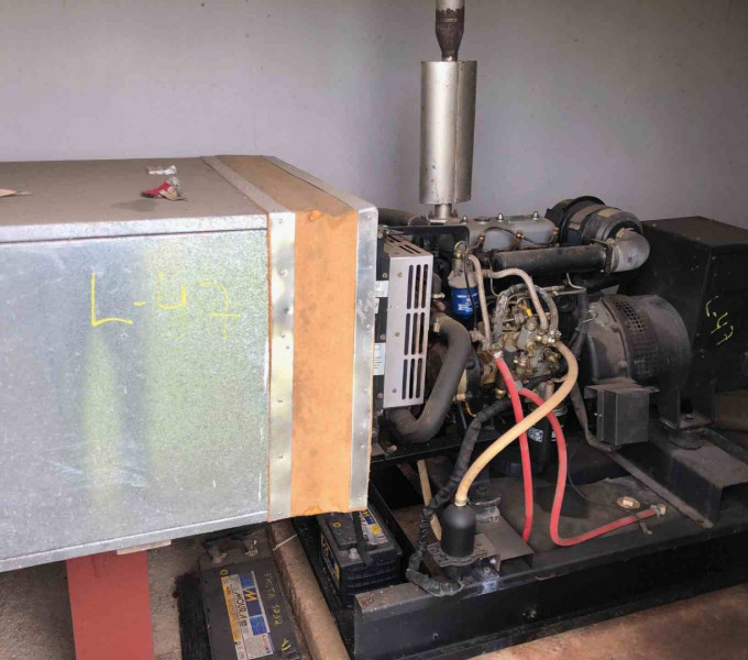 01 GERADOR DIESEL HEIMER , 15KVA (OBS: CONTÉM BATERIA MOURA, 01 QUADRO HEIMER, 03 PAINES GMS, SEM CABO ELÉTRICO)
