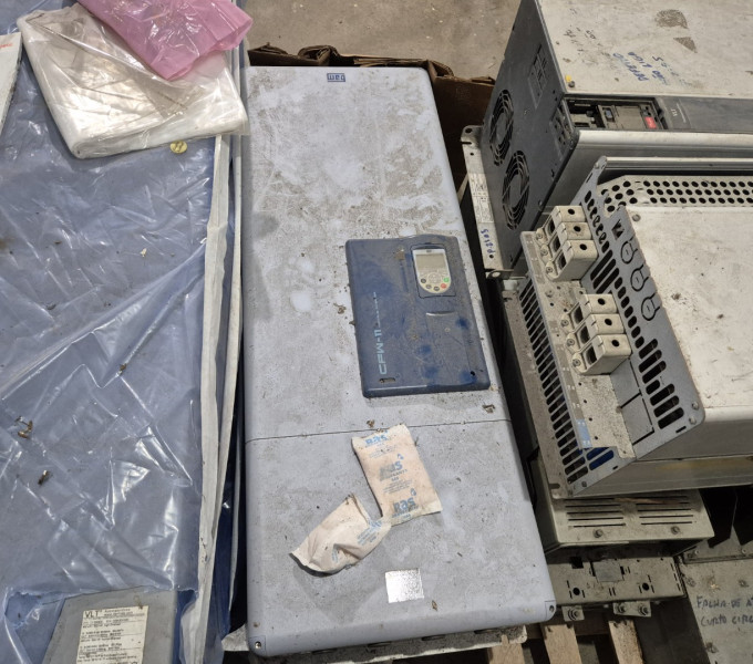 INVERSOR DE FREQUENCIA WEG MOD BRCFW CFW-11 VECTRUE INVERTER