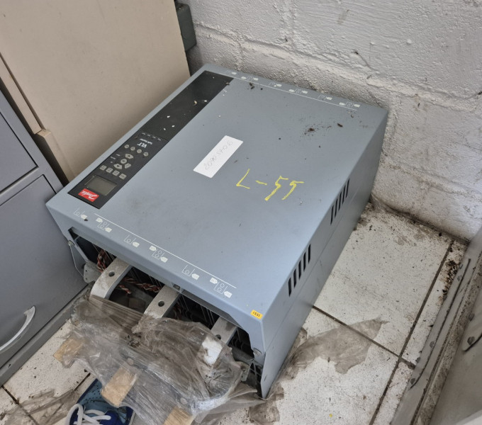 03 SOFT STARTER MCD50215BT5G2X00CV2-175G553 /  MCD50619CT5G4X00CV2-175G554