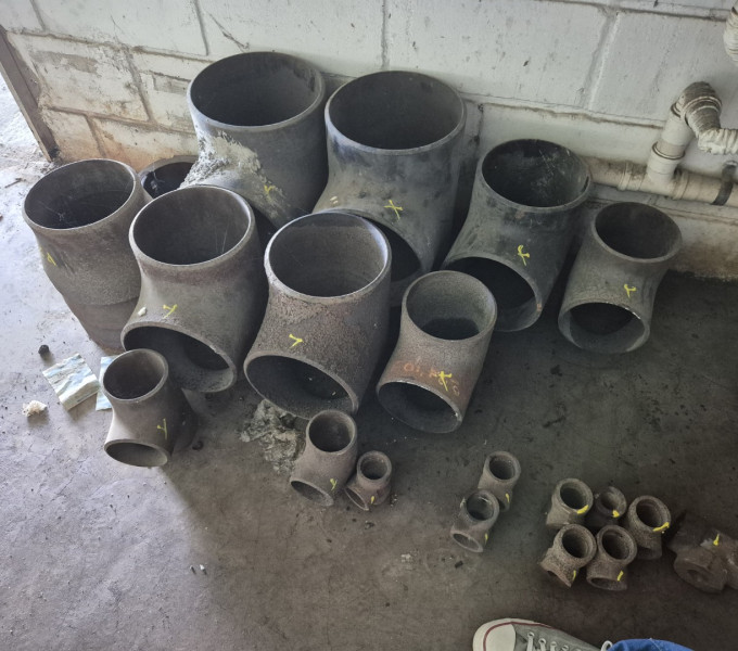 DIVERSOS COMPONENTES EM A/C: FLANGES, Ts, CURVAS, MANCAIS, PESTANAS