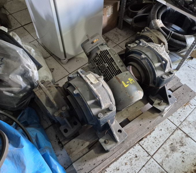 04 MANCAIS AC, MOTOR-REDUTOR SQUIRREL-CAGE