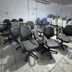 13 CADEIRAS GIRATÓRIAS COM RODIZIO, 16 CADEIRAS DE PVC AZUL (FIXA), 06 CADEIRAS DE ESTUDANTE, 13 CADEIRAS DE RODÍZIO BRANCA ( GIRATÓRIAS E COM BRAÇO), 03 CADEIRAS GIRATÓRIAS FIXAS, 04 CADEIRAS FIXAS PERFURADAS