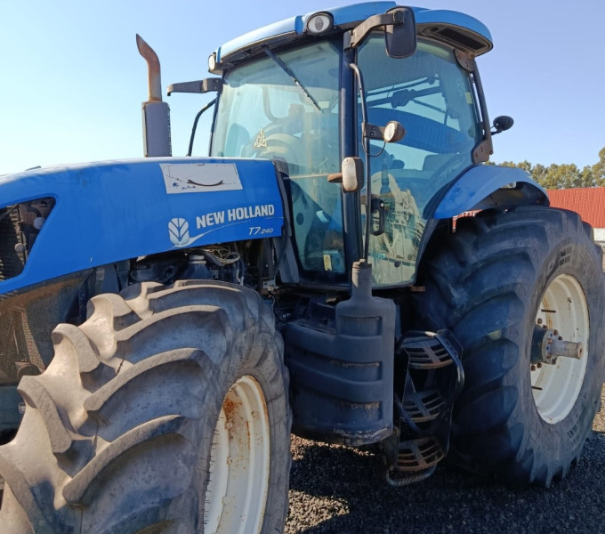 TRATOR NEW HOLLAND T7.240, ANO: 2013, CHASSI: HCCZ7240ADCP12584