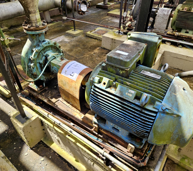 01 MOTOBOMBA WEG/EQUIPE 125CV, P-5101E